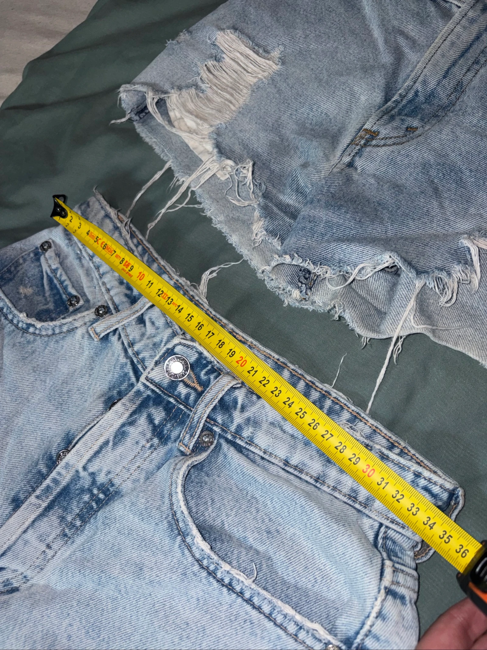 Titel: Set van 2 jeanshorts Zara & Abercrombie – Maat 34/36 – Zeer goede staat – photo 9